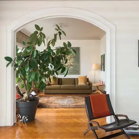 Designer Flat With Gorgeous Sea View In Central * Istanbul
