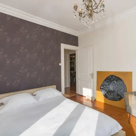 Apartment Designer Flat With Gorgeous Sea View In Central *
